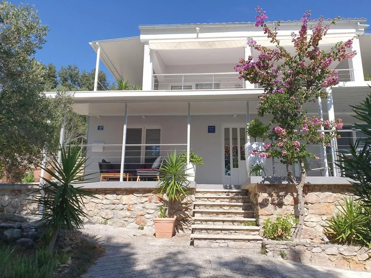 Haus Linden Insel Osljak Bei Zadar In Kroatien Preko Croatia